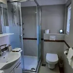 House Nada