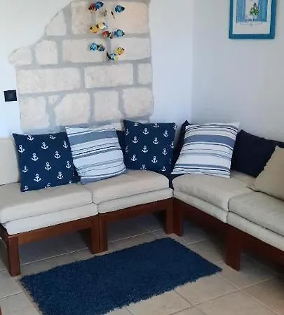 House Nada